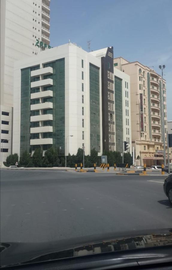 Al Abbas Tower Lägenhet Manama Exteriör bild